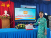 Cô Phan Thị Thúy Hằng - Bí thư Chi bộ - Hiệu trưởng trường THPT Nguyễn Huệ